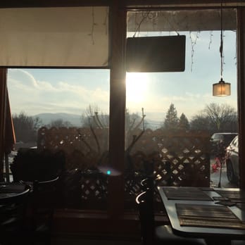 Julie's Thai Kitchen - Thai Near Me - Lyons, Colorado