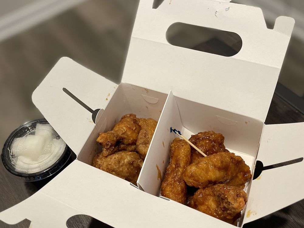 Social spots from Chi Mc Korean Fried Chicken - Vienna