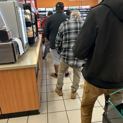 Circle K - Long lines