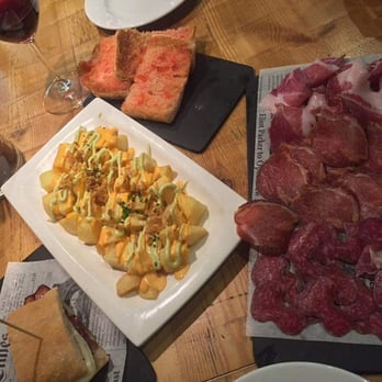 Bodega Granandos - Very good tapas! - Tapas Bars Near Me - Barcelona, B