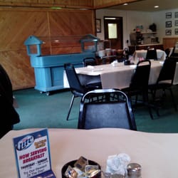 Dan and Tim's Riverside - Dinning area