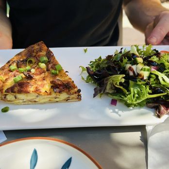 Apt 9f - Bacon quiche - Cocktail Bars Near Me - Wilton Manors, Florida