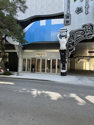 Kith Treats Miami Design District by null