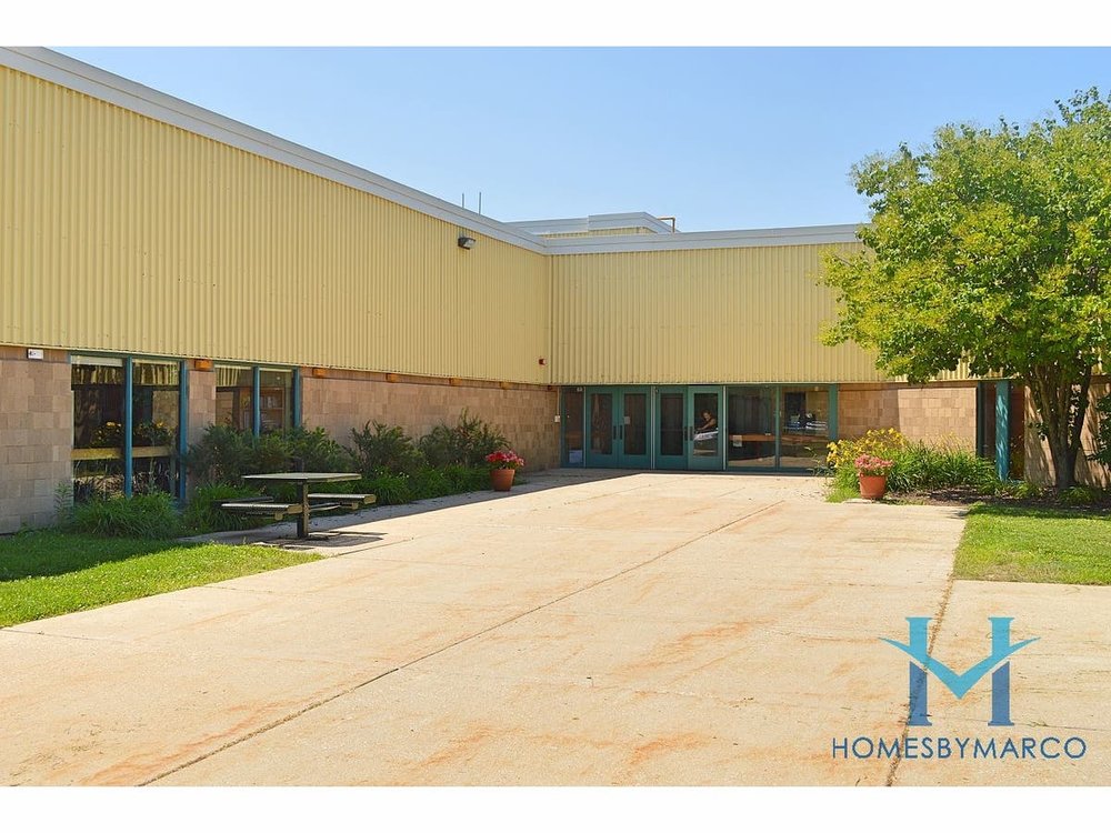 LAKEVIEW JR HIGH SCHOOL Updated July 2024 701 Plainfield Rd