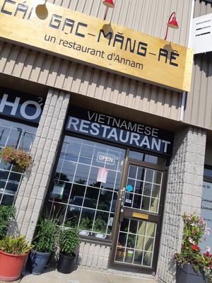 Cái Gạc-Măng-Rê Restaurant (Le Garde Manger Restaurant) by null