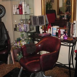 Bayside Gallery Salon - A cozy salon with one-on-one personal service
