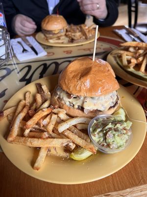 Oscar's Pub & Grill by null