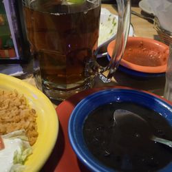 Viva Mexico Mexican Restaurant - Dos Equis & Black beans.