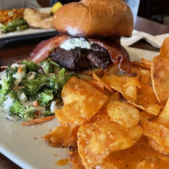 Pearlz - Pearlz Signature Burger and house chips. Burger was cooked perfectly. Chips were excellent. - Seafood Near Me - Charleston, South Carolina Pearlz - Pearlz Signature Burger and house chips. Burger was cooked perfectly. Chips were excellent. - Seafood Near Me - Charleston, South Carolina