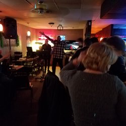The Rock Pub - Karaoke and "dancing" at the bar ;-)