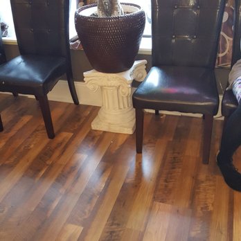 City Nails - Waiting area - Nail Salons Near Me - Oak Lawn, Illinois