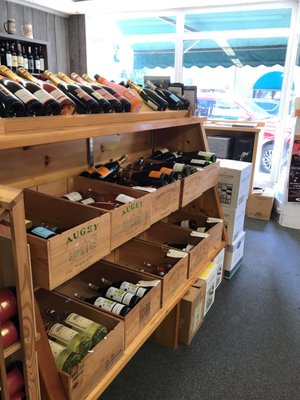 Gurney's Harbor Bottle Shop by null