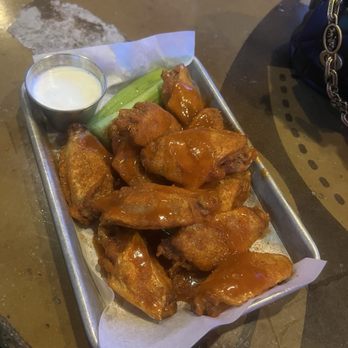 Bedford Ice House - Wet Cajun wings - Music Venues Near Me - Bedford, Texas Bedford Ice House - Wet Cajun wings - Music Venues Near Me - Bedford, Texas
