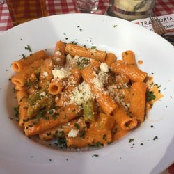 LA TRATTORIA - Die Valentino!