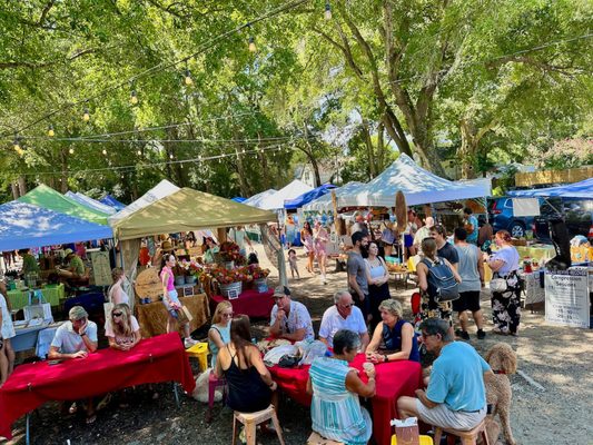 Sunday Brunch Farmers Market by null