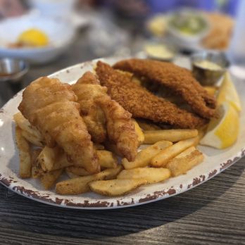 Fishermen's Catch - 4pc Alaskan Cod Fish & Chips- Half Beer Battered and Half Panko Battered - Seafood Markets Near Me - Oxnard, California