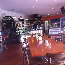 Manoli's Mezes Mediterranean Cafe