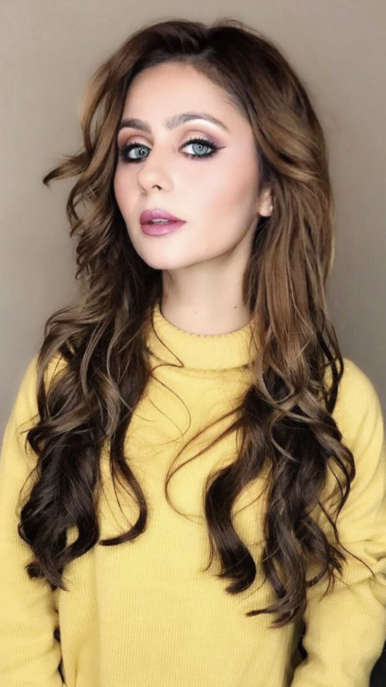 Makeup by Hania Logo