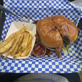 Booty's Wings Burgers & Beer - My burger, after the first bite! - Chicken Wings Near Me - Surprise, Arizona Booty's Wings Burgers & Beer - My burger, after the first bite! - Chicken Wings Near Me - Surprise, Arizona