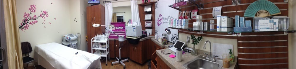 The Beauty Toolbox Laser & Skincare Logo