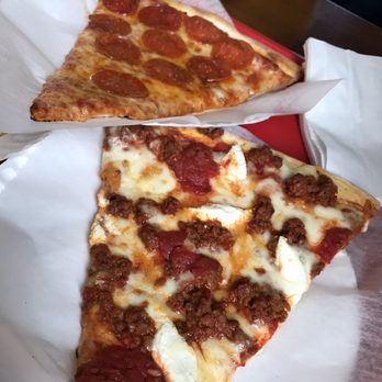 Broadway Pizzeria - Pizza Near Me - Brooklyn, New York