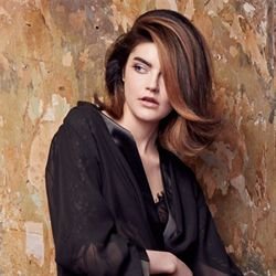Donna Heath the Hairartist - Warming up for the up coming fall season