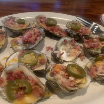 Shuckers Raw Bar - Southeast Oysters - Bars Near Me - Myrtle Beach, South Carolina