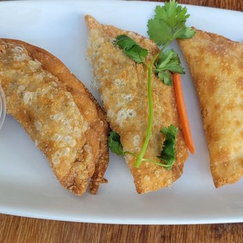 Limón - Empanada sample - Peruvian Near Me - Oakland, California