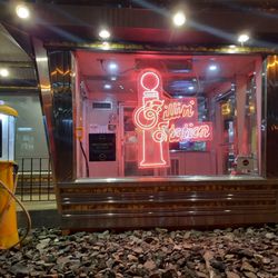 Whately Diner - Cool neon