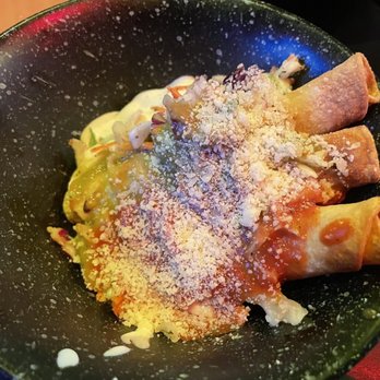 Todo Un Poco - Mini Tacos - Pizza Near Me - Elk Grove, California Todo Un Poco - Mini Tacos - Pizza Near Me - Elk Grove, California