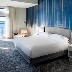 Hilton Dallas/Rockwall Lakefront - Guest room