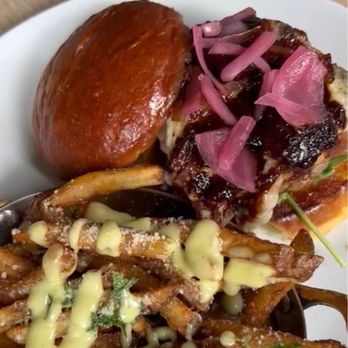 Brulé Bistro - Lamb burger - New American Near Me - Delray Beach, Florida