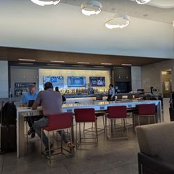 American Airlines Admirals Club DFW-D - The bar area of the lounge.