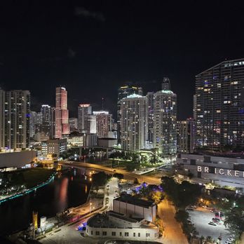 Rosa Sky - Crazy views - Lounges Near Me - Miami, Florida Rosa Sky - Crazy views - Lounges Near Me - Miami, Florida