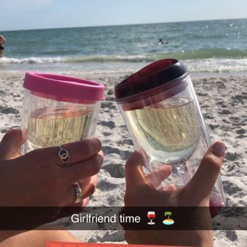 Vanderbilt Beach - Such a relaxing environment!! - Beaches Near Me - Naples, Florida Vanderbilt Beach - Such a relaxing environment!! - Beaches Near Me - Naples, Florida
