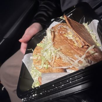 Bravos Taco Shop - Its a tuesday and they have their crunchy tacos for $1.00 each! Look at there portion!!!! The greed is real out here!!! - Mexican Near Me - Sacramento, California