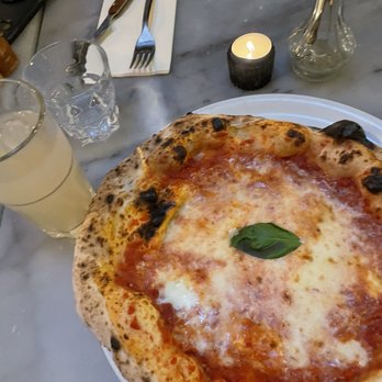 Pupetta - Moscow mule & margarita pizza - Pizza Near Me - Paris, 75 Pupetta - Moscow mule & margarita pizza - Pizza Near Me - Paris, 75