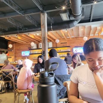 Hopstix - Inside - Breweries Near Me - Chamblee, Georgia