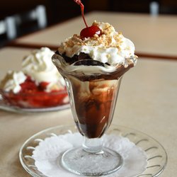 Bear's Den Restaurant