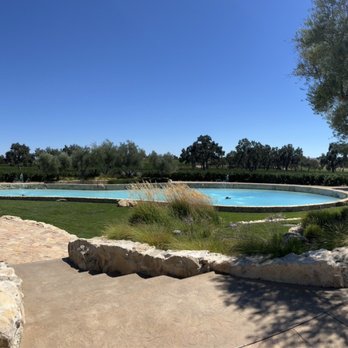 Rava Wines - Wine Tasting Room Near Me - Paso Robles, California