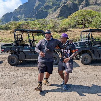 Kualoa Ranch - Besties - Tours Near Me - Kaneohe, Hawaii Kualoa Ranch - Besties - Tours Near Me - Kaneohe, Hawaii