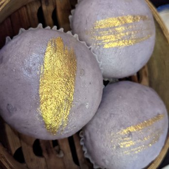 Han Palace - Purple golden yolk bun - Dim Sum Near Me - McLean, Virginia