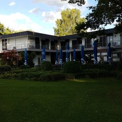 Strandhotel - Strandhotel Diessen
