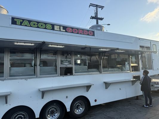 Tacos El Gordo by null