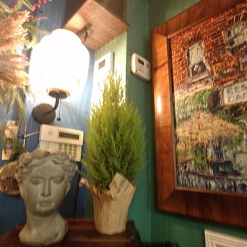 La Isla Restaurant - Table area - Cuban Near Me - Hoboken, New Jersey La Isla Restaurant - Table area - Cuban Near Me - Hoboken, New Jersey