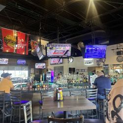 Pelican Harry's Bar & Grill - The bar