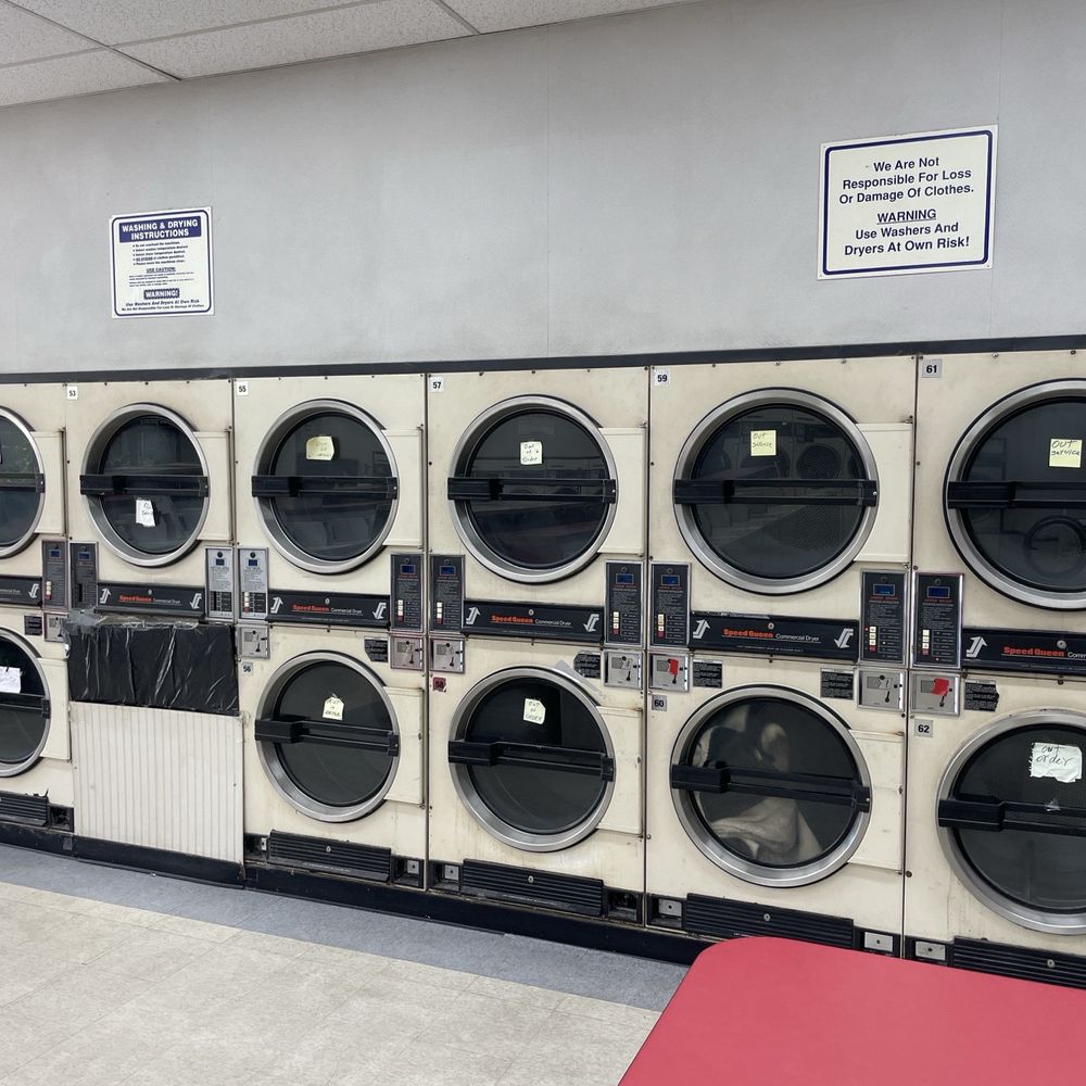 Elmwood Laundry - Bank of broke down and outdated dryers. Nearly all these are marked OUT OF ORDER. - Laundry Services Near Me - Berkeley, California Elmwood Laundry - Bank of broke down and outdated dryers. Nearly all these are marked OUT OF ORDER. - Laundry Services Near Me - Berkeley, California