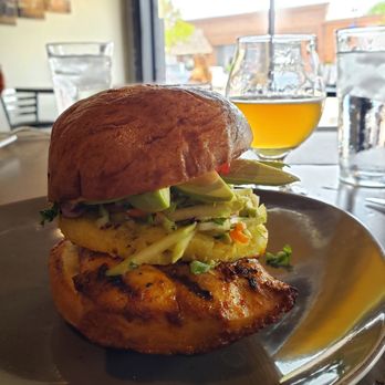 113 Main - Amazing blackened mahi mahi sandwich & party pillow hefeweizen - New American Near Me - Oswego, Illinois