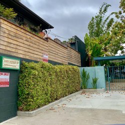 Damon Westwood, DDS - Alley view