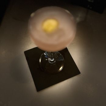 Folia - Daisy drink - Lounges Near Me - Charlotte, North Carolina